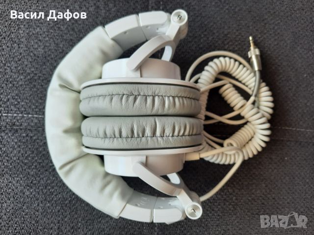 Слушалки Audio Technica ATH-M50, снимка 2 - Слушалки и портативни колонки - 46127087