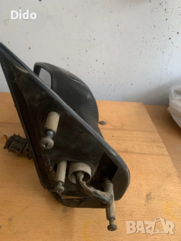 Огледало за шофьорската стран за Сеат Толедо , снимка 2 - Части - 52855834