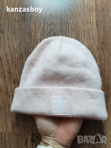 adidas Logo Beanie - страхотна зимна шапка КАТО НОВА, снимка 6 - Шапки - 52639014