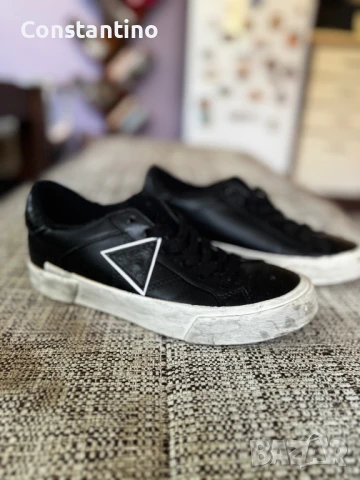 Спортни обувки Guess