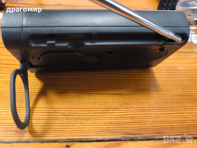 SONY 2 BANDS FM/AM RADIO ICF-303, снимка 3 - Радиокасетофони, транзистори - 53718084