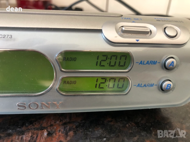 Радиочасовник Sony, снимка 2 - Радиокасетофони, транзистори - 52795340