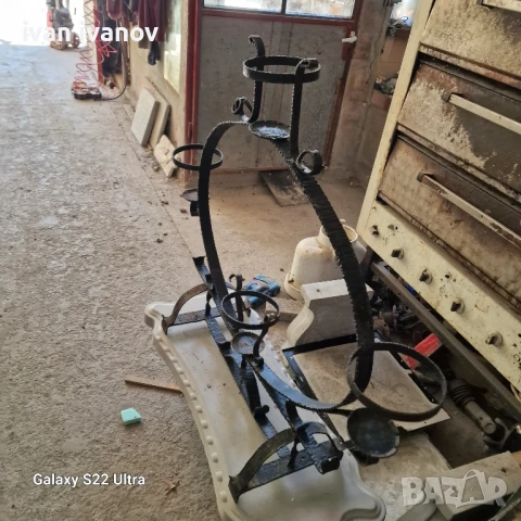 Кован Цветарник , снимка 6 - Декорация за дома - 50796076