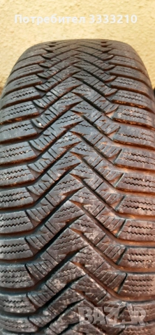 Два броя зимни гуми 215/60/16 цола 7мм.грайфер ДОТ 4023, снимка 5 - Гуми и джанти - 53961153