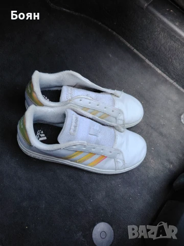 Кожен дамски adidas 35, снимка 2 - Маратонки - 50706683