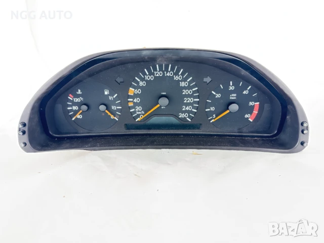 Табло / Километраж Mercedes W210 E300 TD - 2105409647 / 210 540 96 47 / 84570244