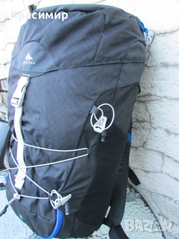 Туристическа раница Quechua Decathlon MH100 30L, снимка 3 - Спортна екипировка - 52861540