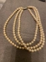Огърлица с изкуствени перли тройна , снимка 5