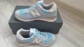 Сини дамски велурени маратонки New Balance 574 Classic р-р EUR38, снимка 2