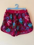 Цикламени къси панталонки с флорален десен на цветя 65% памук с джобове и ластик в кръста M размер , снимка 1