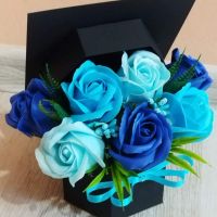 💙🎓💙🎓Тематичен букети със сапунени рози, снимка 3 - Подаръци за мъже - 45465471