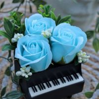 Декорация пиано със сапунени цветя, букет, рози, снимка 6 - Стайни растения - 45256196