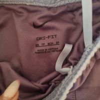 Къси дамски шорти Nike, снимка 2 - Клинове - 45294366