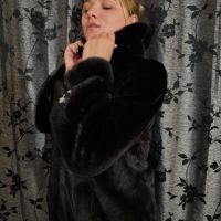 Луксозно палто от норка PKZ , снимка 4 - Палта, манта - 45557524