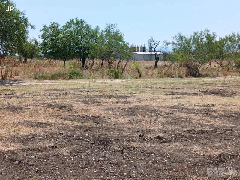 АТРАКТИВЕН Парцел-близо до кв.ХИСАРЯ!, снимка 1