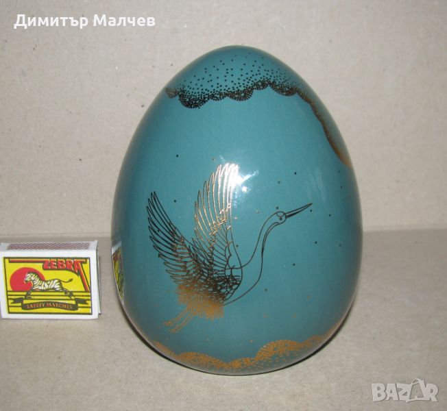 Ново голямо порцеланово яйце 14 см позлата летящ жерав, снимка 1