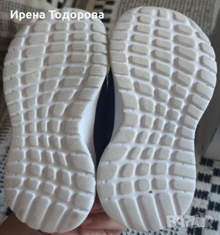 Маратонки Adidas RUN, снимка 2 - Детски маратонки - 46884935