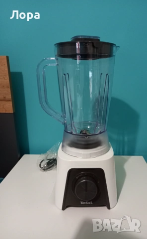 Продавам блендер Тефал