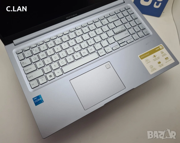 Asus Vivobook R1502Z i3 1215P/8GB/256SSD/FHD/Подсветка, снимка 8 - Лаптопи за дома - 54118471