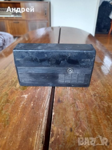 Старо радио,радиоприемник Sanyo Portable, снимка 3 - Антикварни и старинни предмети - 51780688