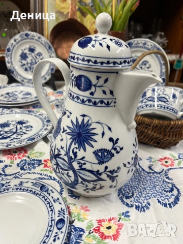 За днес малко синичко💙  Син лук и Кахла💙 Чайник с много любима моя форма Височина-14.5 см Цена-15€, снимка 11 - Сервизи - 53716226