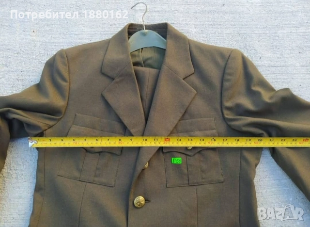 Парадни униформи , снимка 4 - Антикварни и старинни предмети - 52222712