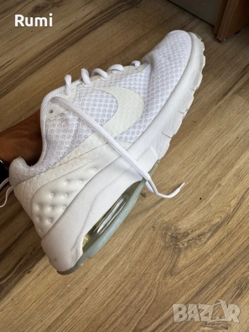 Мъжки оригинални маратонки Nike Air Max Motion Low ! 43 н, снимка 9 - Маратонки - 52227807