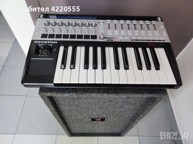 Синтезатор Novation 25 SL MKII, снимка 1 - Ресийвъри, усилватели, смесителни пултове - 47095350