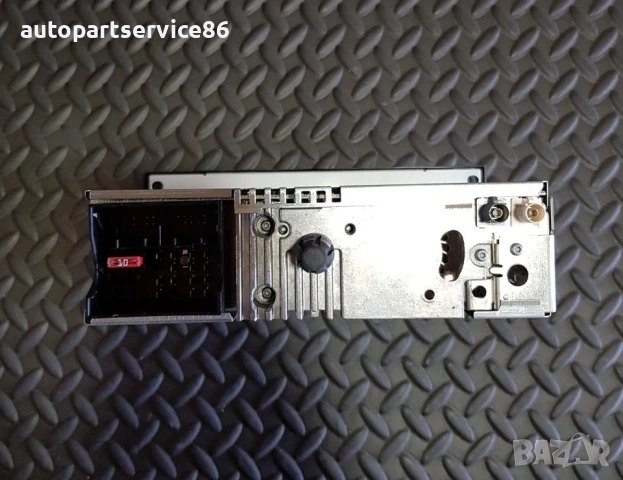 Автоматичен CD плеър Baupunkt за Peugeot 407 3.0 Купе (2005-2012) 9661607777, снимка 3 - Части - 53697813