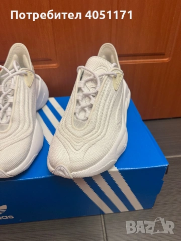 Обувки Adidas , снимка 2 - Маратонки - 53780961