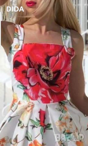 Невероятна флорална рокля, снимка 2 - Рокли - 46427155