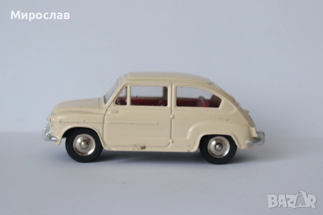 DINKY TOYS FIAT 600 КОЛИЧКА МОДЕЛ