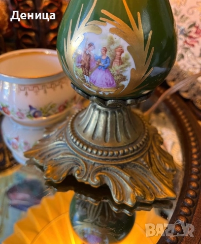 Една красваица за нощното ви шкафче или за интимното ви кътче 💚 Месингова основа, снимка 7 - Настолни лампи - 52487638