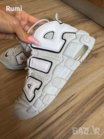 Оригинални маратонки Nike Air More Uptempo GS ! 38,5 н, снимка 2 - Маратонки - 38484695