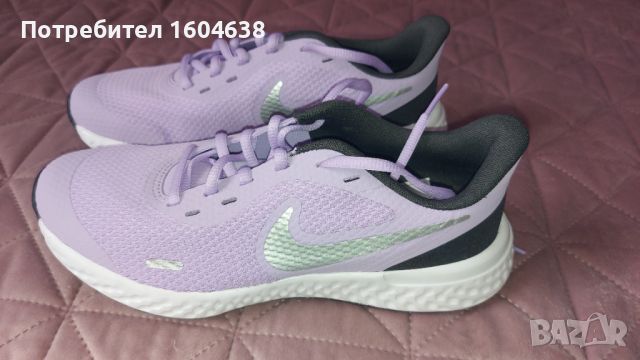 Дамски маратонки Nike, снимка 1 - Маратонки - 45836607