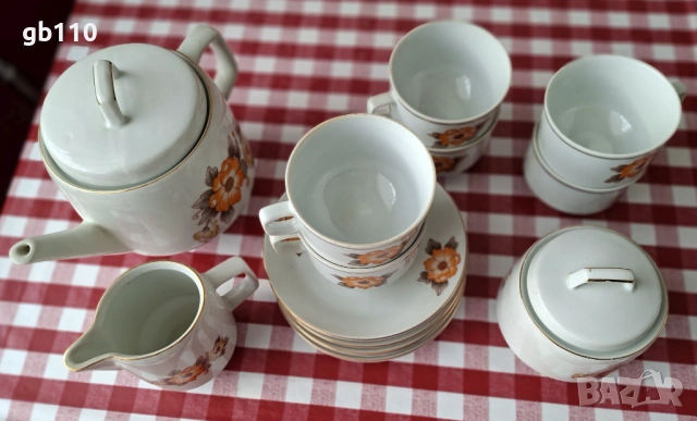 Сервиз за чай или кафе -  Завод за порцелан Разград, 1979 г., снимка 2 - Сервизи - 53372301