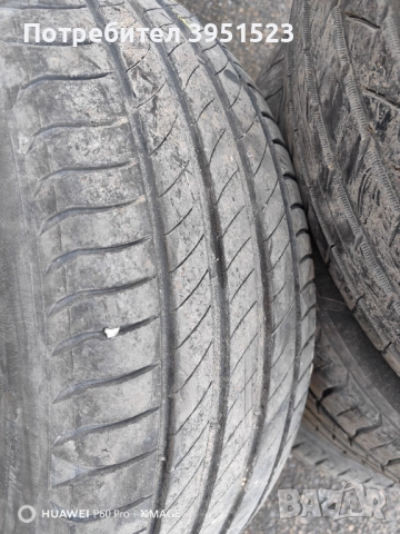 Продавам гуми 235/50 R17, снимка 4 - Гуми и джанти - 52528971
