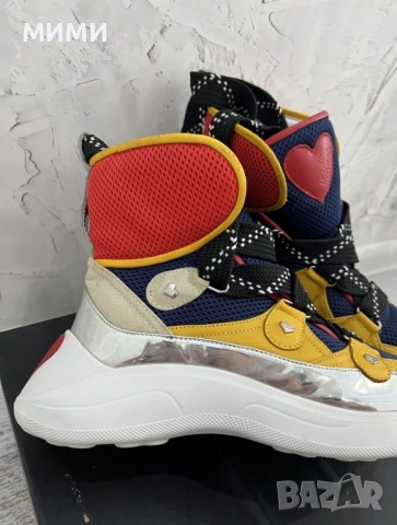 Moschino сникърси , снимка 2 - Кецове - 51685037