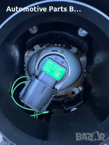 Лупа , задна част от фар HYMER B575 2015, снимка 2 - Части - 53610651