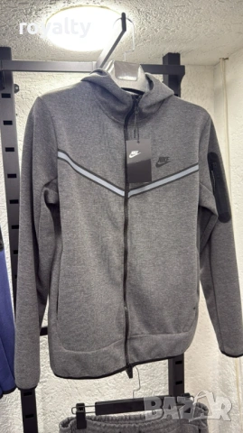 Nike Tech НА ЕДРО 5 Бр. Мъжки Спортен Екип Найк Тек 