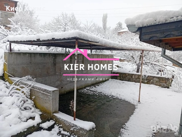 Двуетажна къща в село Динево,обл. Хасково, снимка 7 - Къщи - 54274562