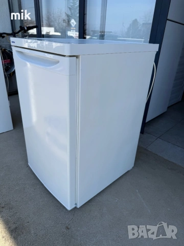 Малък хладилник с камера Либхер 50 см широк, снимка 9 - Хладилници - 53704133