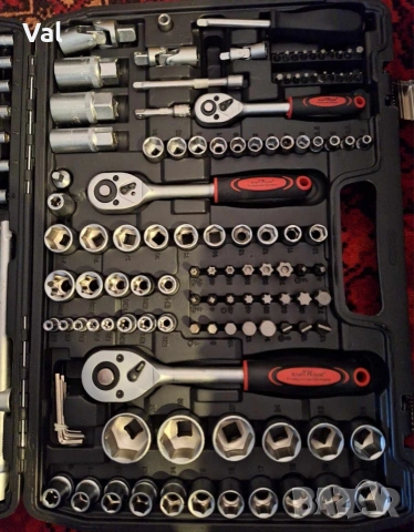 Куфар с инструменти Гедоре 172 части с 3 броя тресчотки