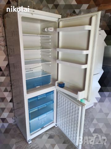 Хладилник с фризер Bosch, снимка 2 - Хладилници - 46388818