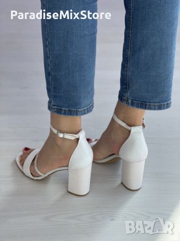 Елегантни дамски сандали с ток и бляскави линии за стилна походка Цветове и номера - черен и бял , снимка 2 - Дамски елегантни обувки - 45496236