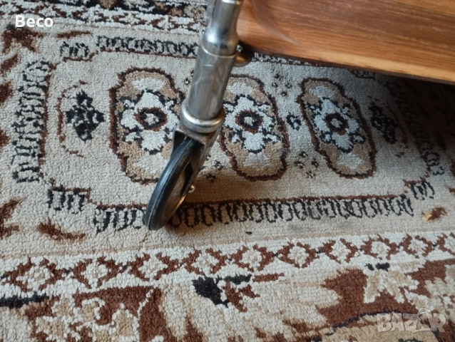 количка за сервиране -руска, снимка 2 - Други стоки за дома - 54180645