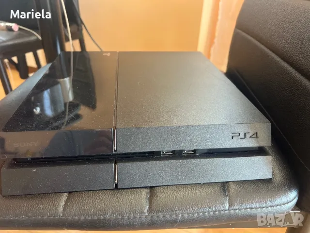 Два джойстика на PlayStation 4, снимка 2 - Друга електроника - 46896174