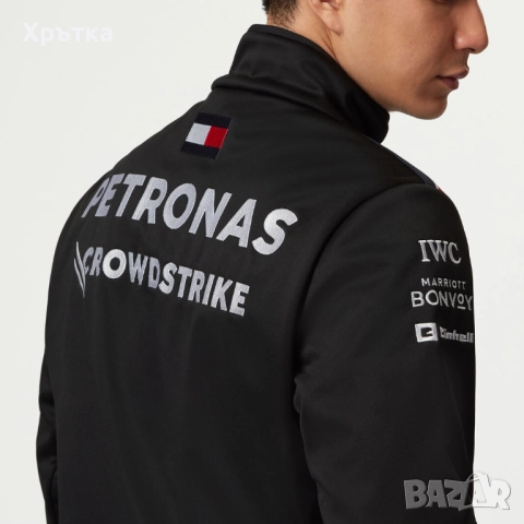 Mercedes AMG F1 Team Softshell - Оригинално мъжко яке р-р S, снимка 6 - Якета - 52935629