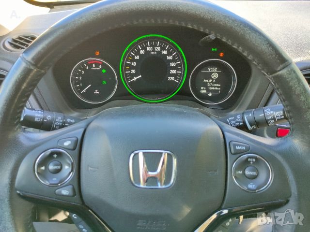 Хонда HR-V продавам в топ състояние, снимка 6 - Автомобили и джипове - 45187265