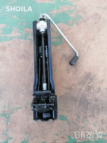 Оригинален крик VW, снимка 3 - Аксесоари и консумативи - 53060970